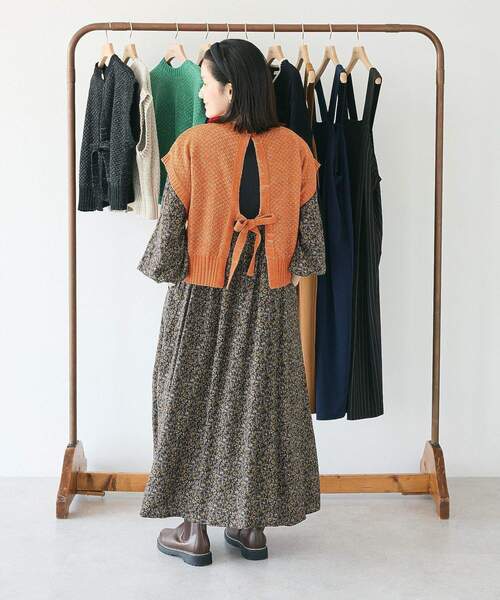 CRAFT STANDARD BOUTIQUE（クラフトスタンダードブティック）の「キナリノコラボ/洗える2wayモールニットベスト/24AW（ベスト・レディース・ブラック/オレンジ/ベージュ/グリーン・FREE）」の21枚目の写真