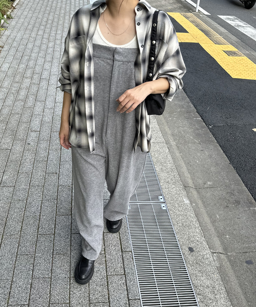 JOURNAL STANDARD(ジャーナルスタンダード)の「ストレッチアゼニットサロペット(サロペット/オーバーオール・レディース・ブラック/チャコールグレー・FREE)」の11枚目の写真