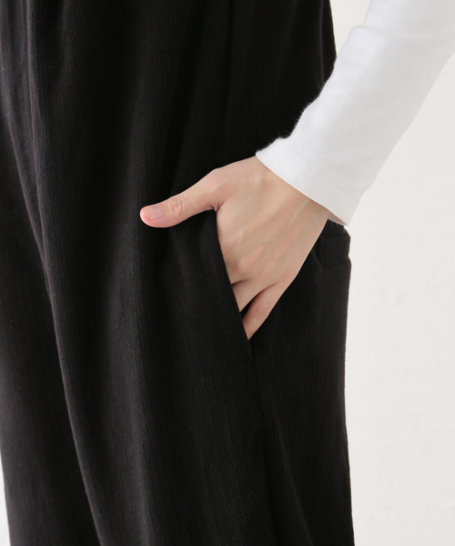 JOURNAL STANDARD(ジャーナルスタンダード)の「ストレッチアゼニットサロペット(サロペット/オーバーオール・レディース・ブラック/チャコールグレー・FREE)」の21枚目の写真