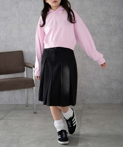 WEGO（ウィゴー）の「WEGO/ラインストーンショートプルパーカー（スウェット・レディース・ピンク/ライトグレー/ブラック・FREE）」の6枚目の写真