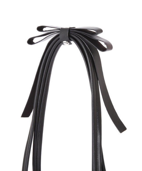 FREE'S MART（フリーズマート）の「◆リボンショルダーバッグ（ショルダーバッグ・レディース・ブラック/ホワイト・ﾌﾘ-）」の7枚目の写真