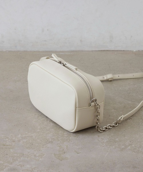 セール】Side chain box shoulderbag / サイド チェーン