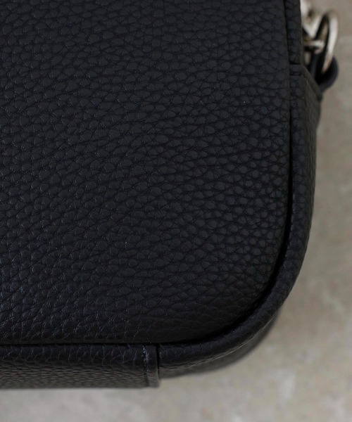 セール】Side chain box shoulderbag / サイド チェーン