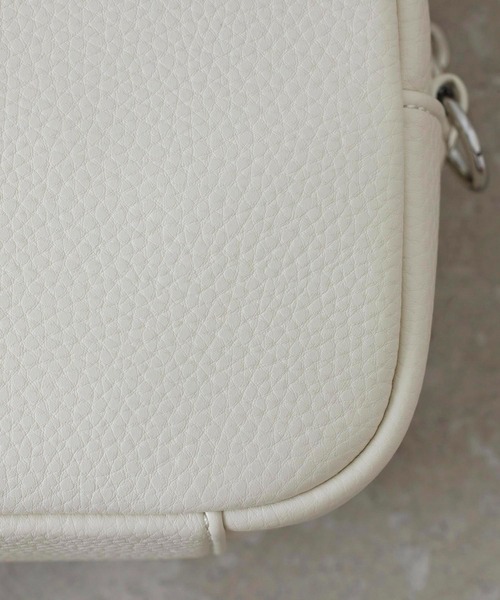 Side chain box shoulderbag / サイド チェーン ボックス