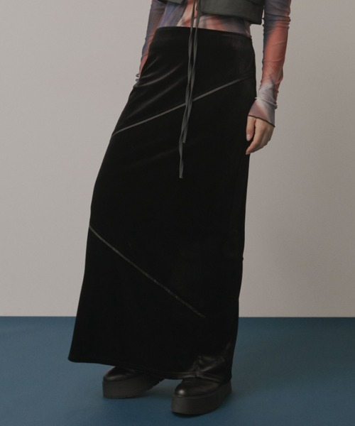 Solace(ソレイス)の「パイピングベロアロングスカート(スカート・レディース・ブラック/ブラウン・FREE)」の12枚目の写真