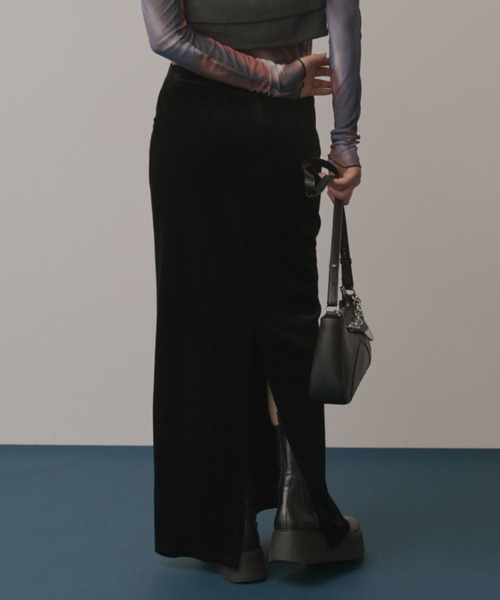 Solace(ソレイス)の「パイピングベロアロングスカート(スカート・レディース・ブラック/ブラウン・FREE)」の13枚目の写真