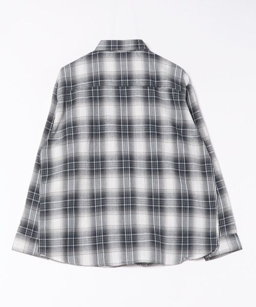 Lilamusant(リラミュゾン)の「【Lilamusant(リラミュゾン)】ルーズシルエットオンブレチェックシャツ オーバーサイズ Y2K 韓国ストリート(シャツ/ブラウス・レディース・ブラック系その他・FREE)」の2枚目の写真
