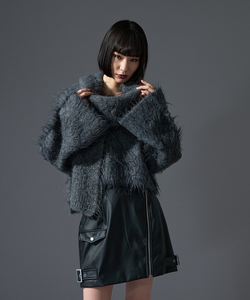 Ellno de Mavie(エルノデメヴィ)の「マフラーシャギーショートニット(ニット/セーター・レディース・ボルドー/アイボリー/チャコールグレー・FREE)」の21枚目の写真
