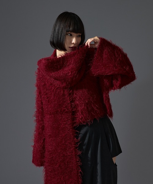 Ellno de Mavie(エルノデメヴィ)の「マフラーシャギーショートニット(ニット/セーター・レディース・ボルドー/アイボリー/チャコールグレー・FREE)」の13枚目の写真