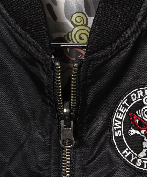 HYSTERIC MINI（ヒステリックミニ）の「HYS DUCK HUNTER COMO MA-1型ジャケット(リバーシブル)（ミリタリージャケット・キッズ・ブラック/カーキ/グリーン系その他・100/110/120）」の5枚目の写真