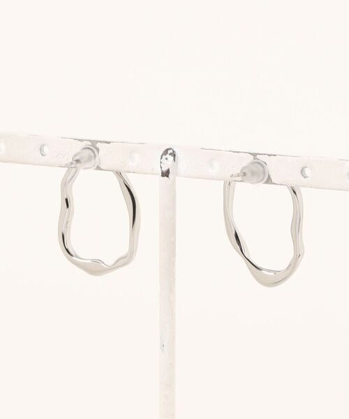 novice（ノーヴィス）の「【novice】Squiggle Hoop Pierce［Stainless］（ピアス（両耳用）・レディース・ゴールド/シルバー・FREE）」の11枚目の写真