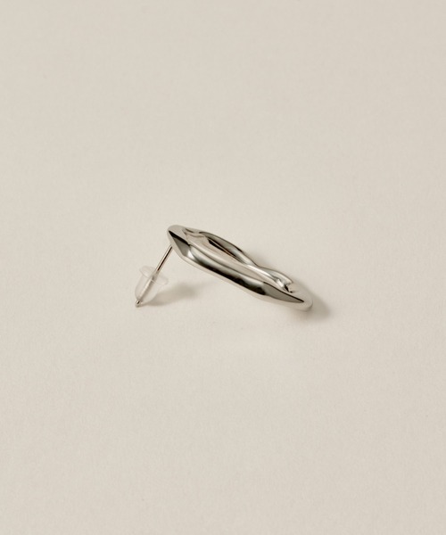 novice（ノーヴィス）の「【novice】Squiggle Hoop Pierce［Stainless］（ピアス（両耳用）・レディース・ゴールド/シルバー・FREE）」の4枚目の写真