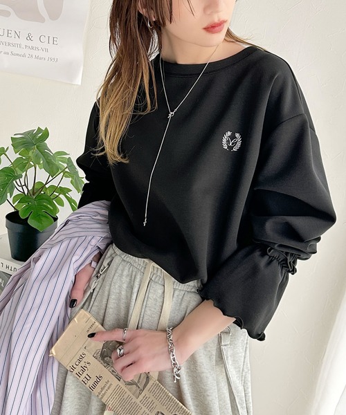 classicalelf(クラシカルエルフ)の「ワンポイントで魅せる大人可愛い。ワンポイントロゴ刺繍キャンディースリーブダンボールニットカットソー(長袖)(Tシャツ/カットソー・レディース・オフホワイト/ブラック/チャコール・MEDIUM/SMALL/X-LARGE/LARGE)」の10枚目の写真