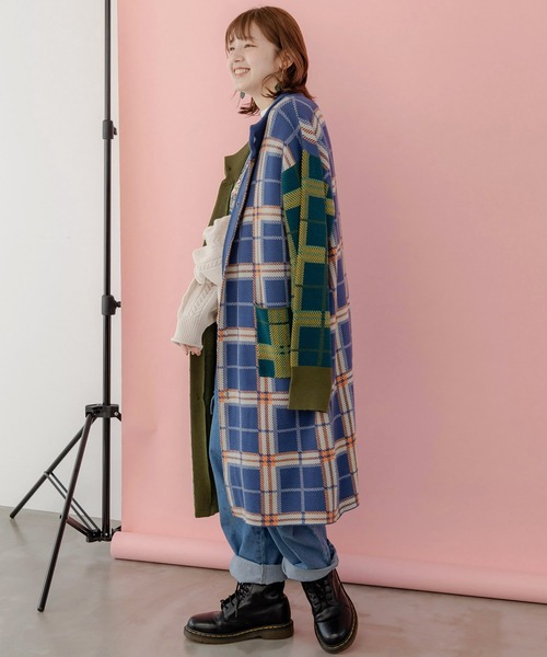 ScoLar（スカラー）の「143737：バイカラージャガード チェック柄ニットコート（その他アウター・レディース・パープル・M）」の7枚目の写真