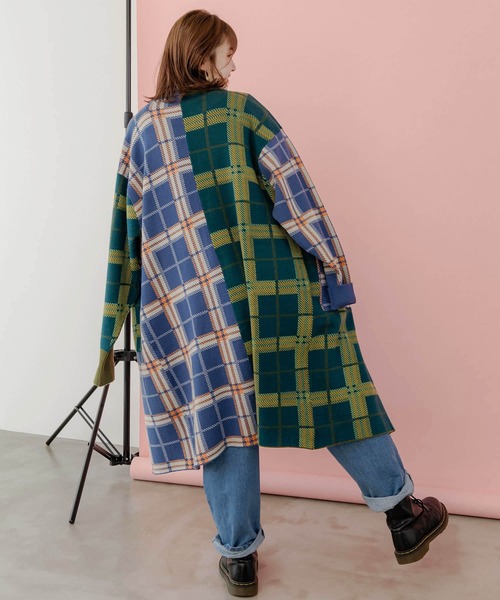 ScoLar（スカラー）の「143737：バイカラージャガード チェック柄ニットコート（その他アウター・レディース・パープル・M）」の8枚目の写真