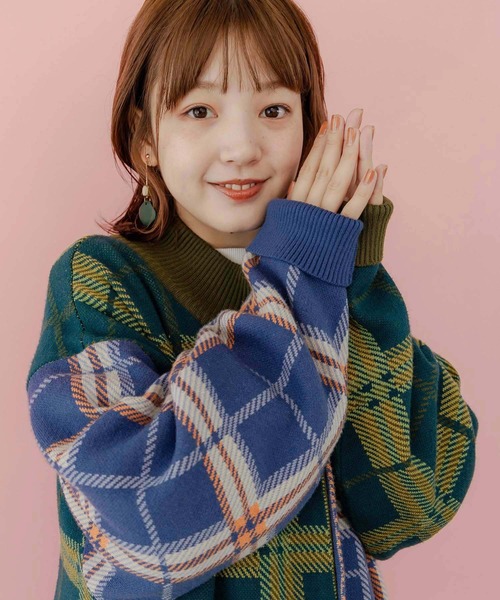 ScoLar（スカラー）の「143737：バイカラージャガード チェック柄ニットコート（その他アウター・レディース・パープル・M）」の9枚目の写真