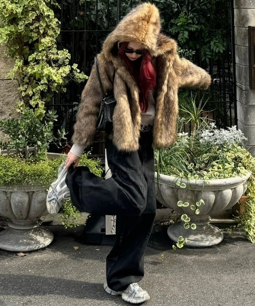 セール】【Chikashitsu +】coating damage wide denim pants