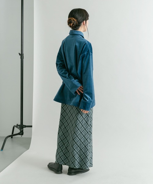 KBF（ケイビーエフ）の「ベロアBIGシャツ（シャツ/ブラウス・レディース・ネイビー/アイボリー・ONE）」の17枚目の写真