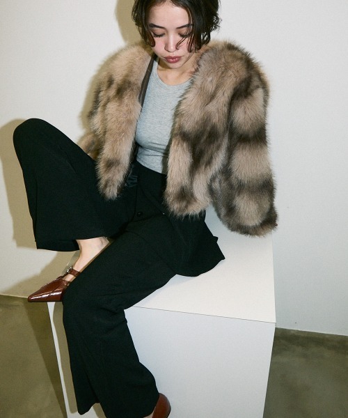 Clum(クルム)の「double button slacks skirt pants / ダブルボタンスラックススカートパンツ(スラックス・レディース・ブラック/グレー・FREE)」の9枚目の写真