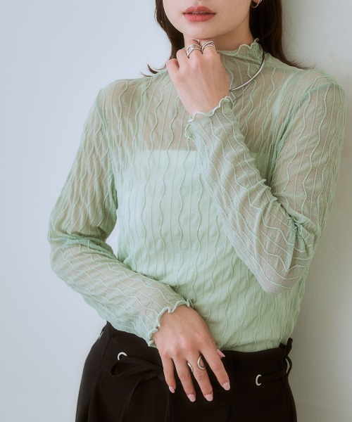 SMILE LAND(スマイルランド)の「<大きいサイズ> 選べるシアープルオーバー(Tシャツ/カットソー・レディース・グレー/ブラック/キナリ/チャコール/ミント/オフホワイト・4L/5L/3L/LL/L)」の6枚目の写真