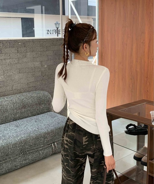 Per sist ence(パーシエンス)の「ハーフジップスリムリブニット(Tシャツ/カットソー・レディース・ブラック/ホワイト/レッド/グレー・FREE)」の11枚目の写真