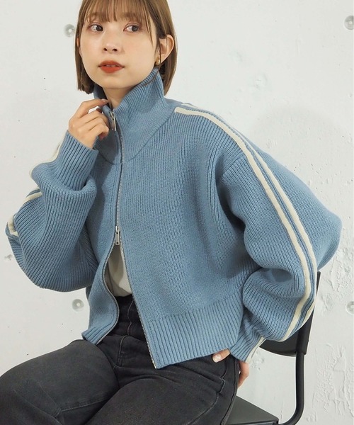 tiptop(ティップトップ)の「【web限定アイテム】袖ライン畦編みジップブルゾン(ニット/セーター・レディース・アイボリー/ブルー/チャコールグレー・FREE)」の3枚目の写真