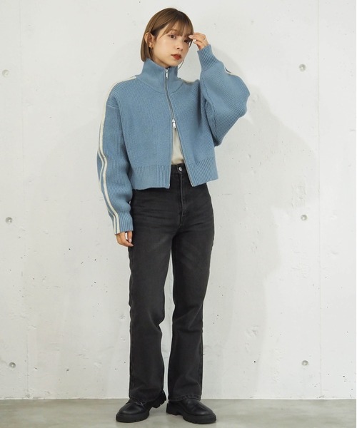 tiptop(ティップトップ)の「【web限定アイテム】袖ライン畦編みジップブルゾン(ニット/セーター・レディース・アイボリー/ブルー/チャコールグレー・FREE)」の21枚目の写真