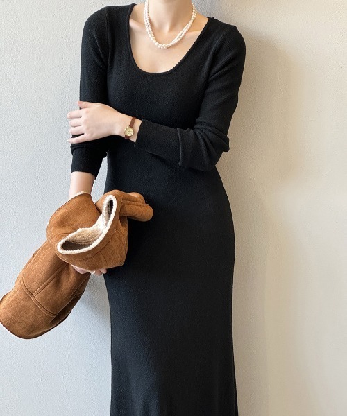 Alum'（アルム）の「オープンネックフレアニットワンピース（ワンピース・レディース・ナチュラル/ベージュ/グレー/ブラウン/ブラック・FREE）」の22枚目の写真