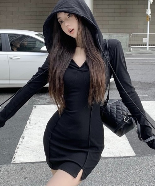 LADY LIKE(レディライク)の「フード付きもちもちカットミニワンピース(ワンピース・レディース・ブラック/グレー・M)」の21枚目の写真