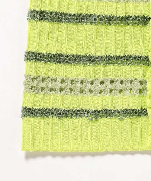 Ray BEAMS（レイビームス）の「ボーダーフリル ベスト（ベスト・レディース・ブラック/ライム・ONE SIZE）」の9枚目の写真