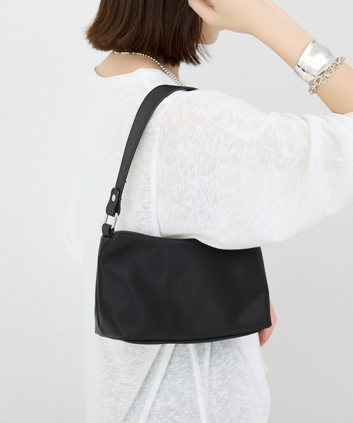 SLOBE IENA（スローブイエナ）の「SLOBE ナイロンBAG（ショルダーバッグ・レディース・ブラック/ベージュ・FREE）」の20枚目の写真