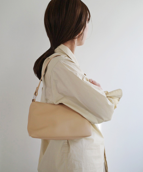 SLOBE IENA（スローブイエナ）の「SLOBE ナイロンBAG（ショルダーバッグ・レディース・ブラック/ベージュ・FREE）」の7枚目の写真