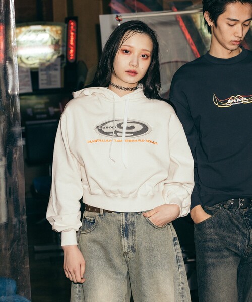FREAK'S STORE(フリークスストア)の「PIKO × FREAK'S STORE/ピコ 別注 メッシュロゴフーディー(パーカー・レディース・チャコール/ナチュラル/ブルー・フリ-)」の9枚目の写真