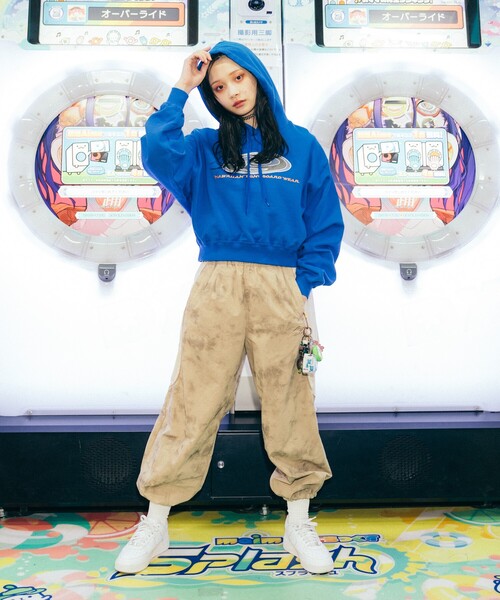 FREAK'S STORE(フリークスストア)の「PIKO × FREAK'S STORE/ピコ 別注 メッシュロゴフーディー(パーカー・レディース・チャコール/ナチュラル/ブルー・フリ-)」の12枚目の写真