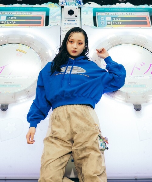 FREAK'S STORE(フリークスストア)の「PIKO × FREAK'S STORE/ピコ 別注 メッシュロゴフーディー(パーカー・レディース・チャコール/ナチュラル/ブルー・フリ-)」の17枚目の写真