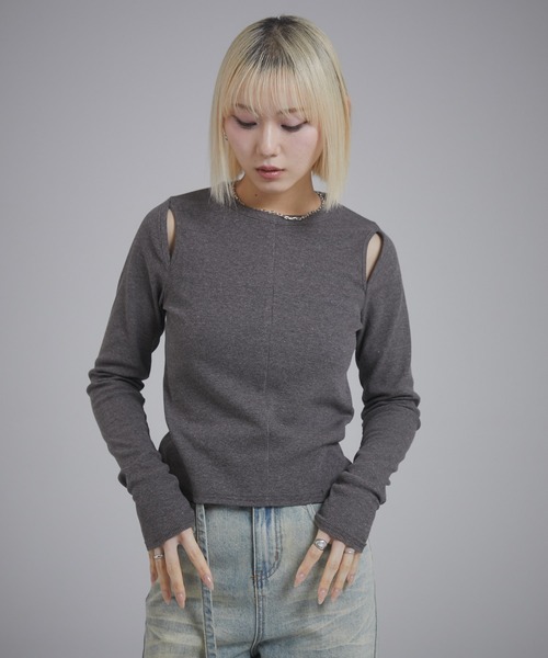 ENVYM(アンビー)の「カットアウトリブトップス(Tシャツ/カットソー・レディース・アイボリー/ブラック/グレー・FREE)」の18枚目の写真