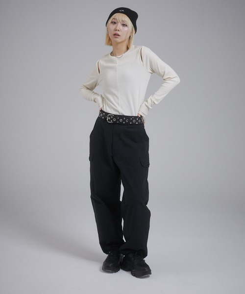 ENVYM(アンビー)の「カットアウトリブトップス(Tシャツ/カットソー・レディース・アイボリー/ブラック/グレー・FREE)」の7枚目の写真