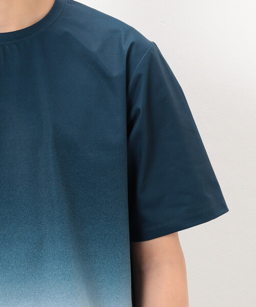 COMME CA ISM（コムサイズム）の「グラデーションプリント Ｔシャツ（Tシャツ/カットソー・メンズ・ブラック/ネイビー/ブルー・LARGE/MEDIUM）」の4枚目の写真