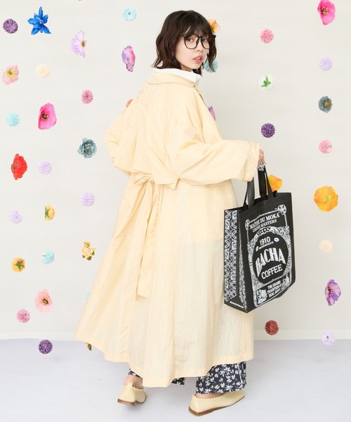 JETSET SOLO PLUS (ジェットセットソロプラス)の「【JETSET SOLO PLUS】グロッシータフタトレンチコート(トレンチコート・レディース・イエロー/ベージュ/グレイッシュブルー・FREE)」の20枚目の写真
