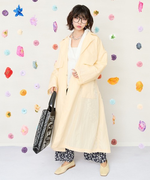 JETSET SOLO PLUS (ジェットセットソロプラス)の「【JETSET SOLO PLUS】グロッシータフタトレンチコート(トレンチコート・レディース・イエロー/ベージュ/グレイッシュブルー・FREE)」の21枚目の写真