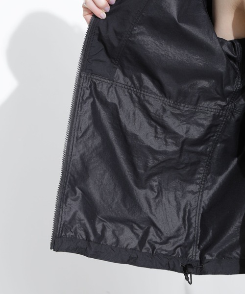 THE NORTH FACE(ザノースフェイス)の「THE NORTH FACE/コンパクトジャケット(ナイロンジャケット・レディース・ブラック/その他1・L/M)」の10枚目の写真