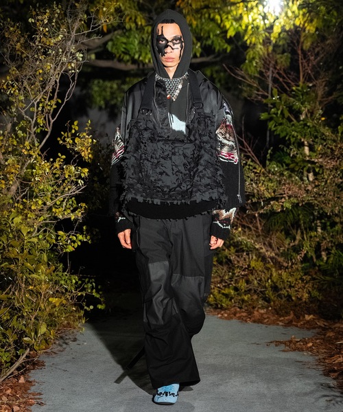 amok（アモク）の「LASERCUTTING MONSTER BAG（ショルダーバッグ・メンズ・ブラック・FREE）」の3枚目の写真