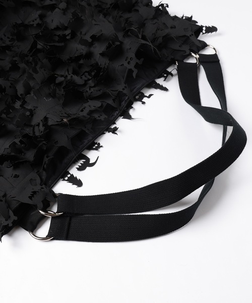 amok（アモク）の「LASERCUTTING MONSTER BAG（ショルダーバッグ・メンズ・ブラック・FREE）」の6枚目の写真