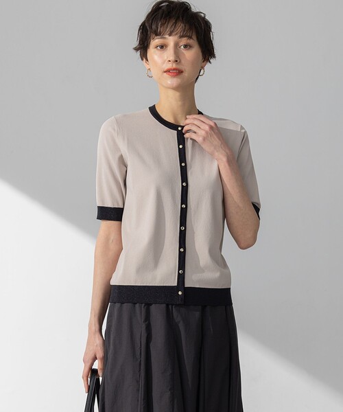 23区 L(ニジュウサンクオオキイサイズ)の「【WEB&一部店舗限定/洗える】レーヨンポリエステルストレッチ 半袖 カーディガン(カーディガン/ボレロ・レディース・ネイビー系2/ブラック系2/ホワイト系2/ベージュ系2・44/46)」の3枚目の写真