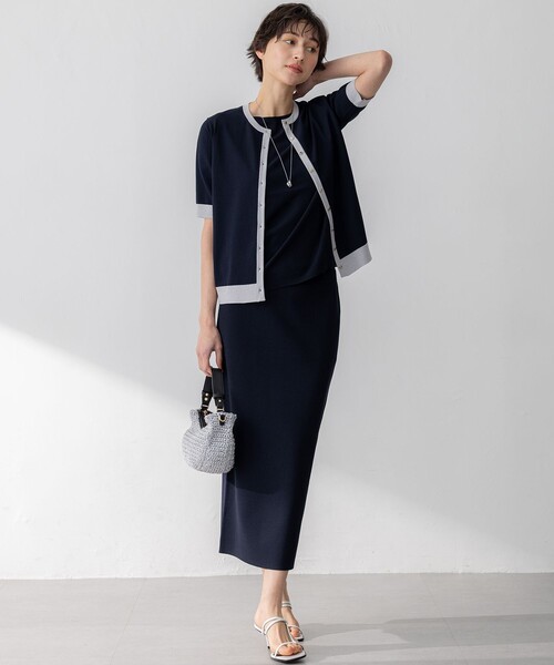 23区 L(ニジュウサンクオオキイサイズ)の「【WEB&一部店舗限定/洗える】レーヨンポリエステルストレッチ 半袖 カーディガン(カーディガン/ボレロ・レディース・ネイビー系2/ブラック系2/ホワイト系2/ベージュ系2・44/46)」の7枚目の写真