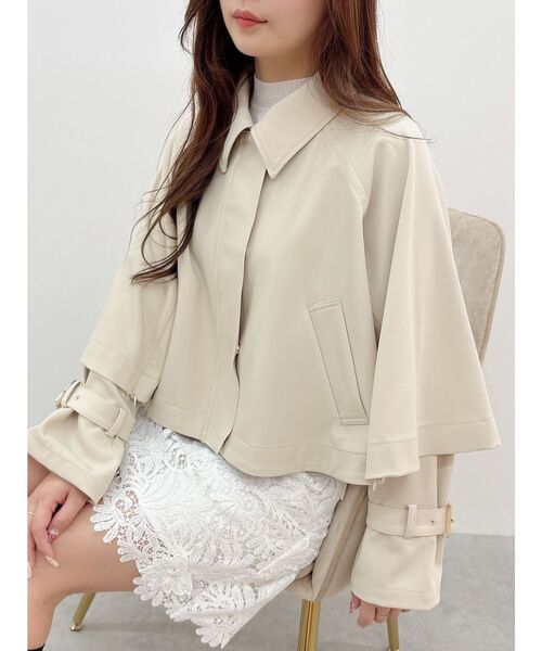 MERCURYDUO（マーキュリーデュオ）の「マントショートトレンチコート（トレンチコート・レディース・ピンク/ベージュ・SMALL/MEDIUM）」の2枚目の写真