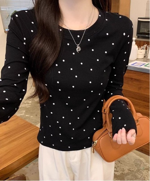 WEGO（ウィゴー）の「WEGO/長袖【水玉】ドット柄タイトトップス/ロンT（Tシャツ/カットソー・レディース・ホワイト/ブラック/グレー・MEDIUM/SMALL）」の6枚目の写真