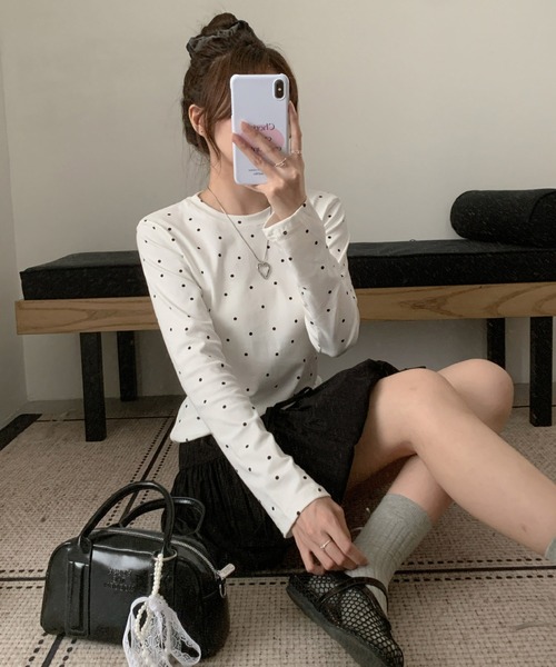 WEGO(ウィゴー)の「WEGO/長袖【水玉】ドット柄タイトトップス/ロンT(Tシャツ/カットソー・レディース・ホワイト/ブラック/グレー・MEDIUM/SMALL)」の22枚目の写真