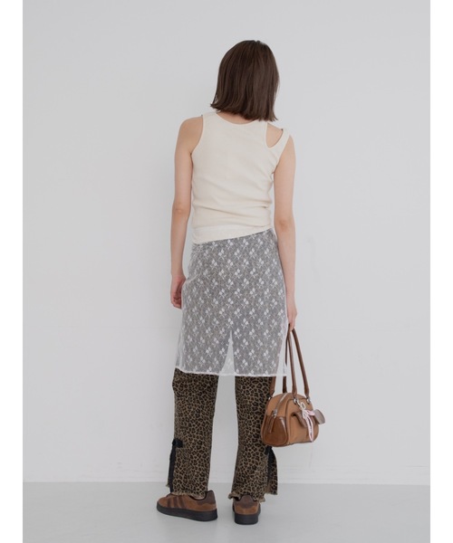 jumelle（ジュメロ）の「leopard ribbon pants（デニムパンツ・レディース・ベージュ・MEDIUM/SMALL）」の17枚目の写真