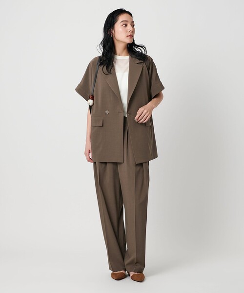 BEAUTY&YOUTH UNITED ARROWS(ビューティーアンドユースユナイテッドアローズ)の「【WEB限定 Wardrobe DAILY MINIMAL】ランダムタック テーパードパンツ -ウォッシャブル-(スラックス・レディース・ブラック/ベージュ・XS/S/M/L)」の6枚目の写真